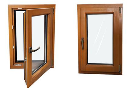 鋁木門窗